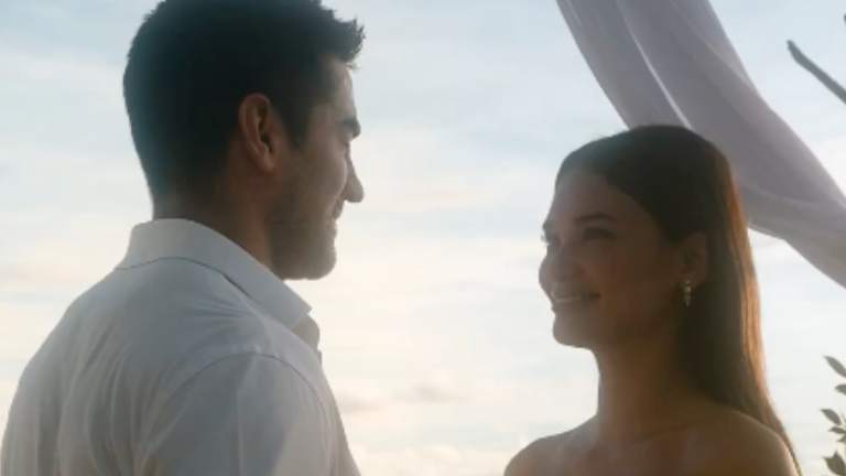 Former Miss Universe Pia Wurtzbach ties the knot with Jeremy Jauncey in romantic beach wedding