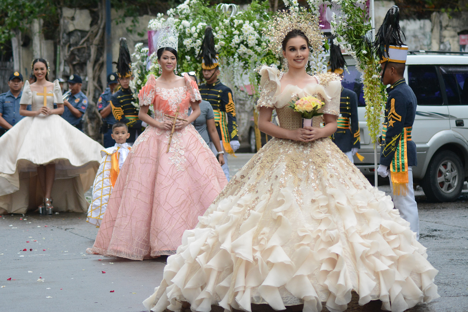 9 Unique Filipino Traditions and Customs Explained » Trending.ph